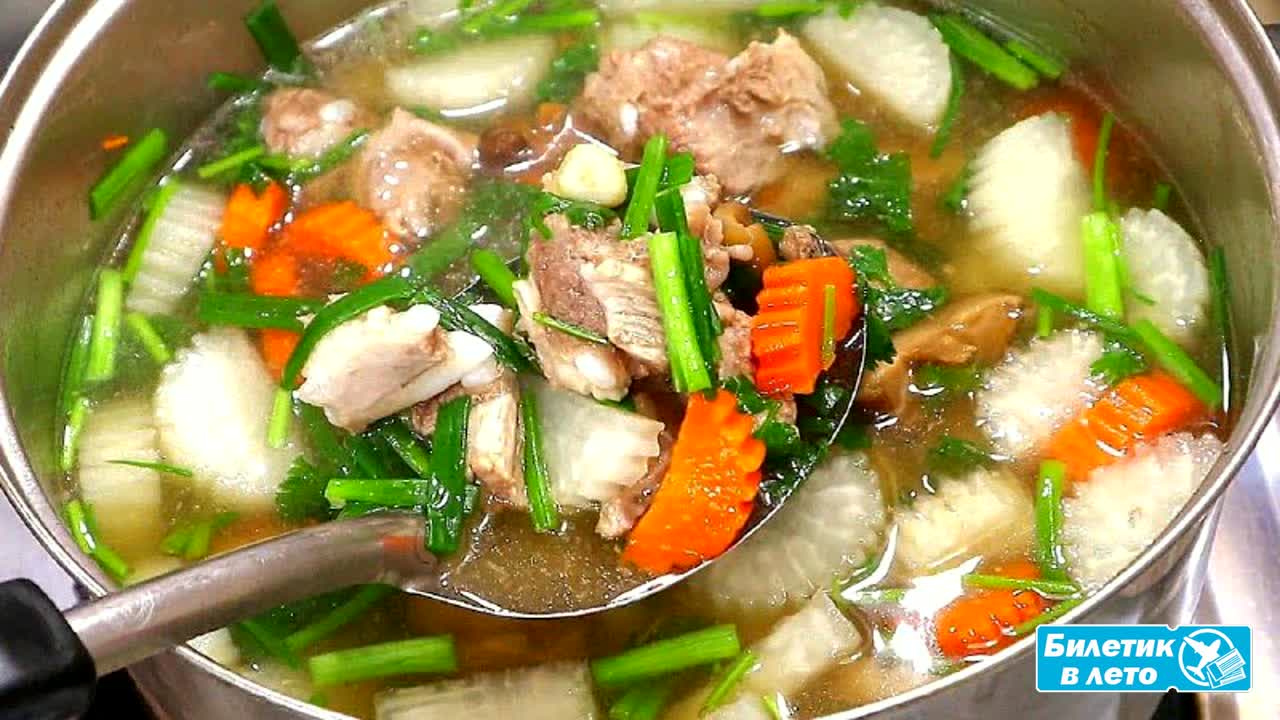 Суп на свиных хрящах ต้มจืดกระดูกอ่อนหมู: эталон нежного и сытного тайского бульона
